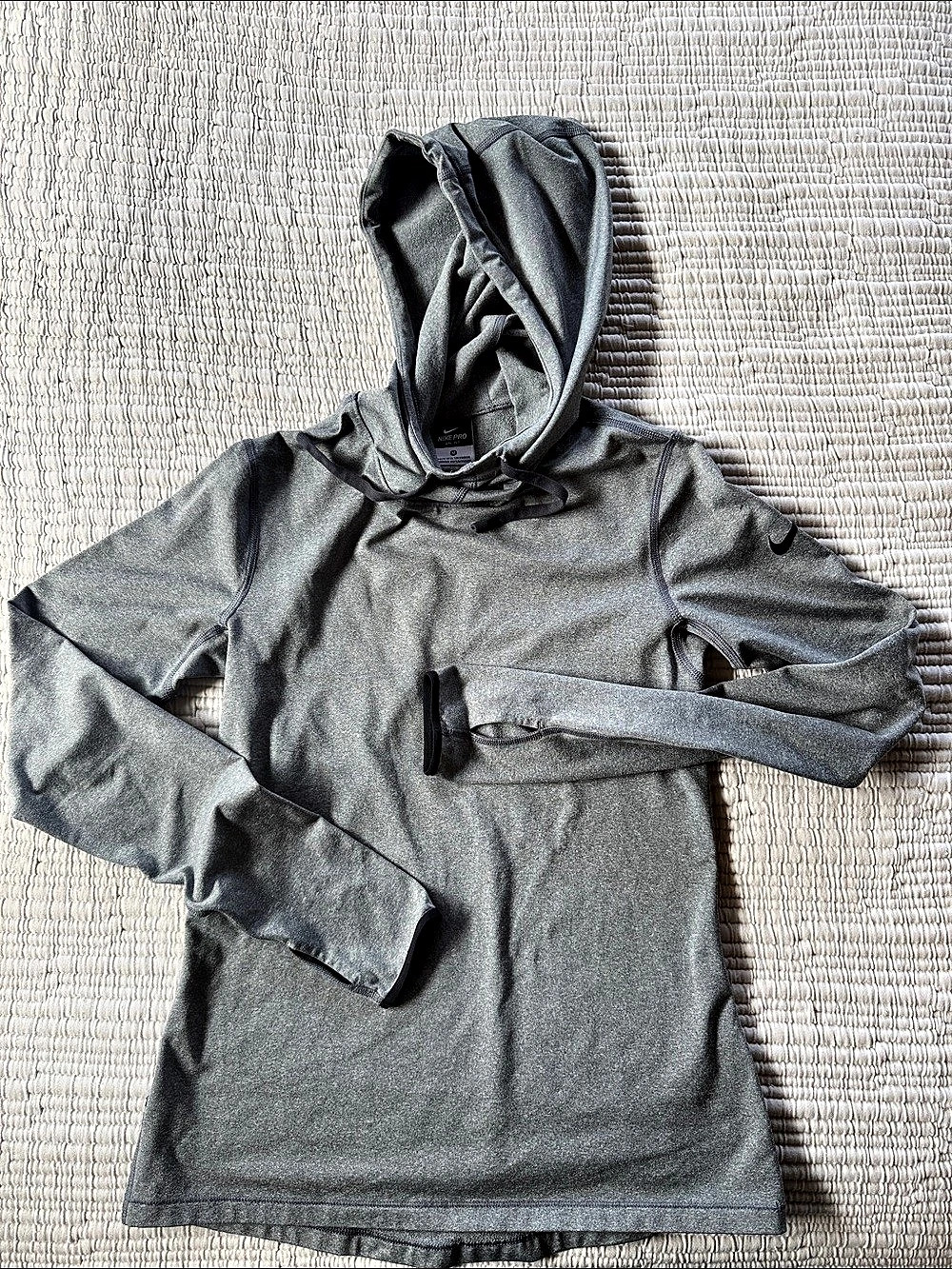 Nike Pro Dri-FIT Long Sleeve Hoodie Gray Medium